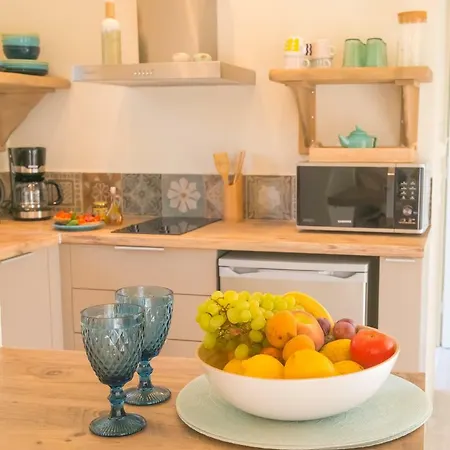 Apartament T'adelfia *