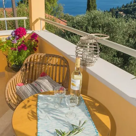 T'adelfia Apartament *