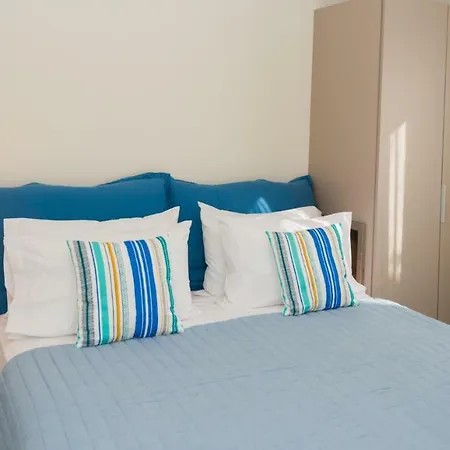 Apartament T'adelfia *