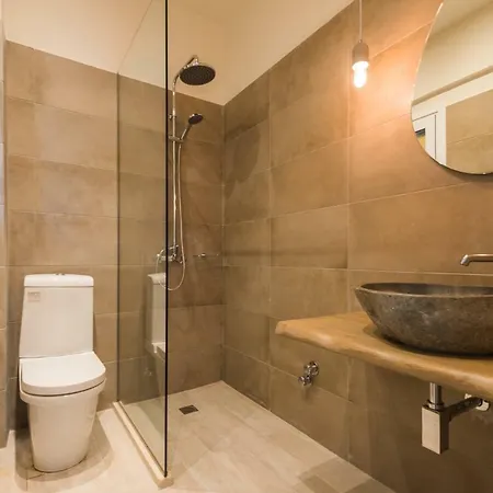 Apartament T'adelfia *