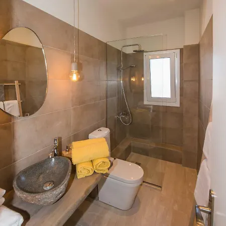 Apartament T'adelfia *